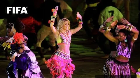 亚冠赛场风云突变：申花丢球引热议，米内罗奇迹遭争议，球员情绪波动大！